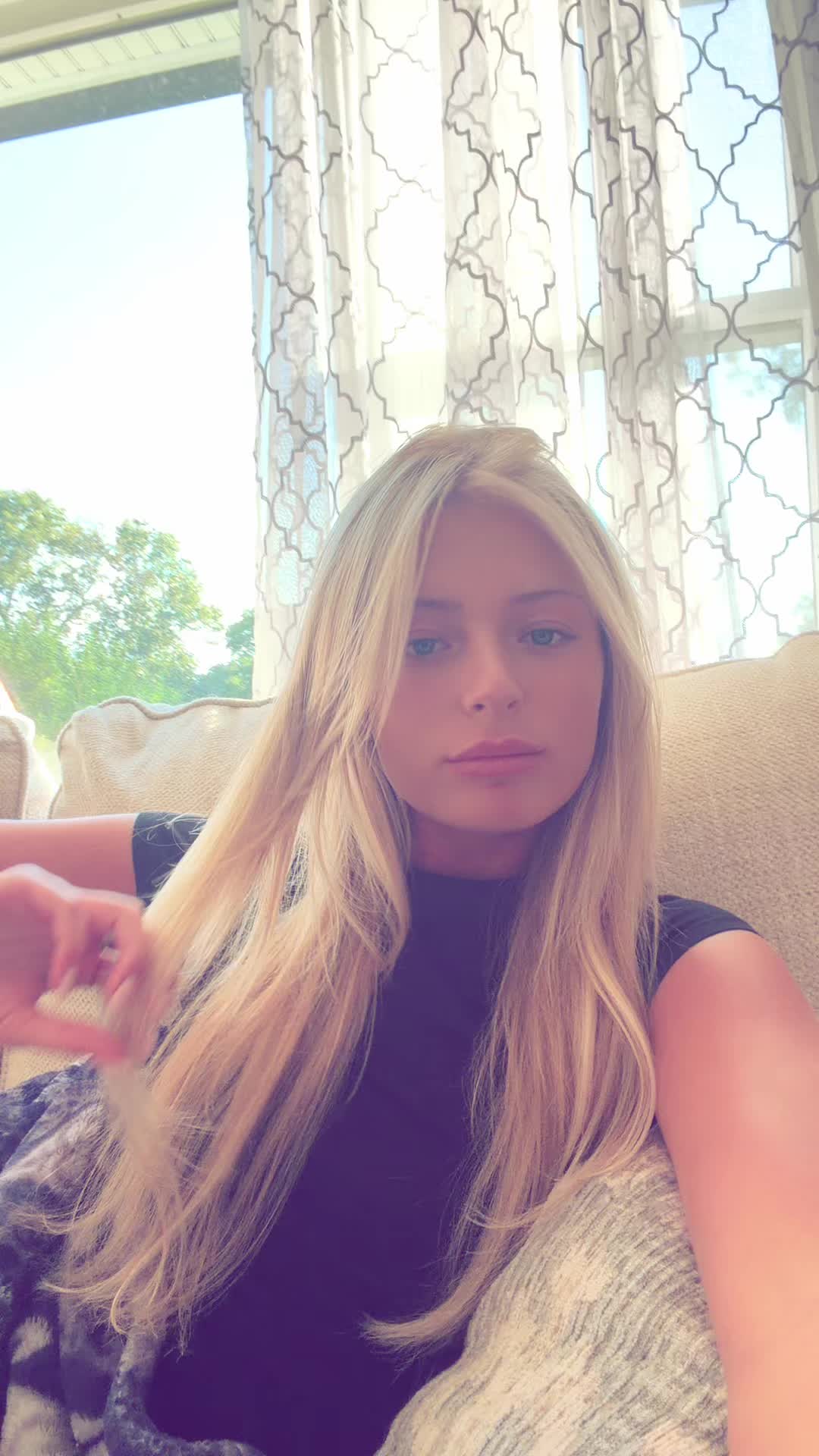 @blondeangelbarbie