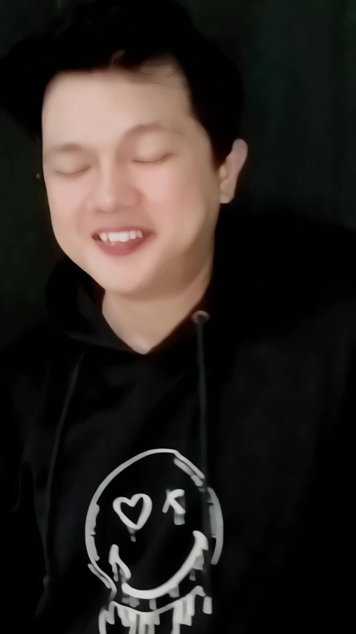 @𝕬𝖓𝖉𝖗𝖎_𝕸𝖗𝖚𝖏𝖚