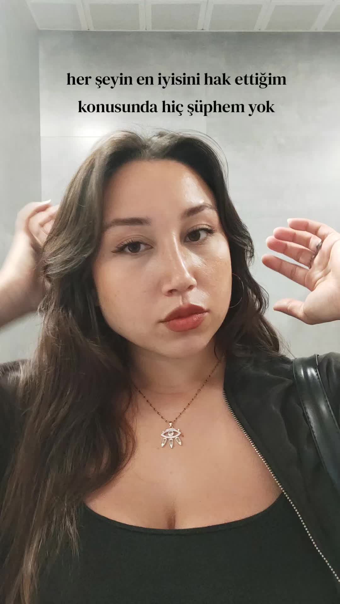 @arzukrsln
