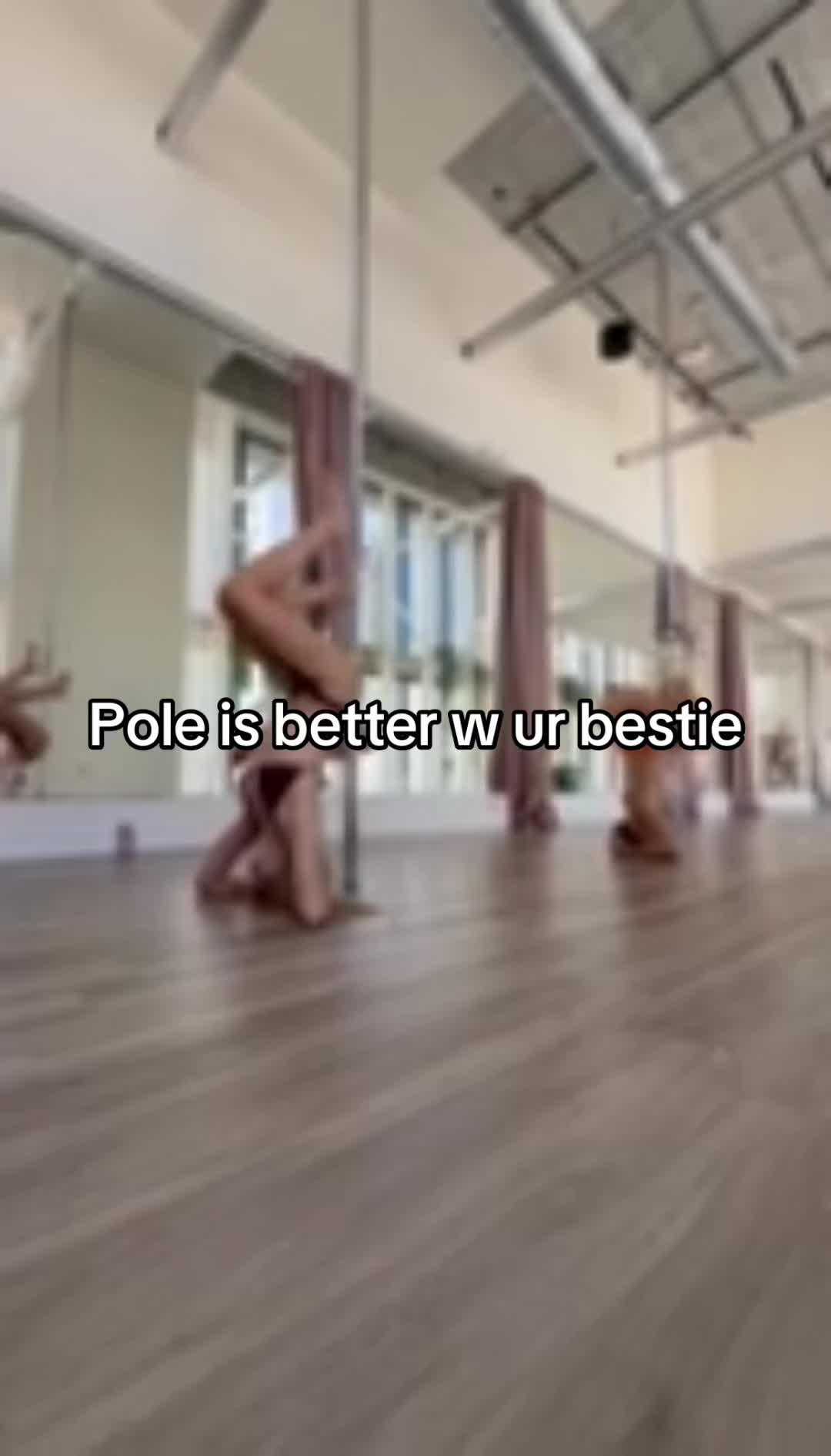 @Lightskinlesbo