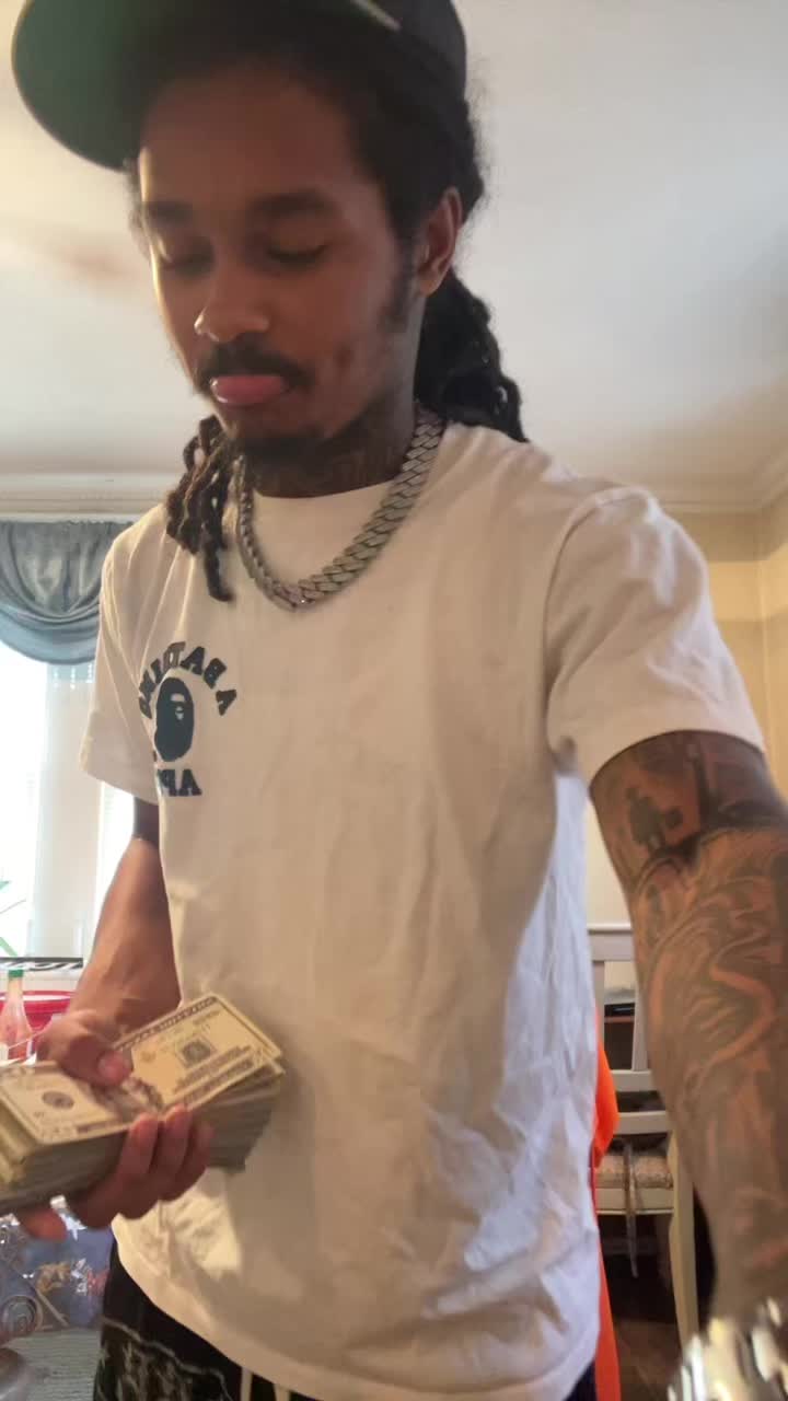 @🎒