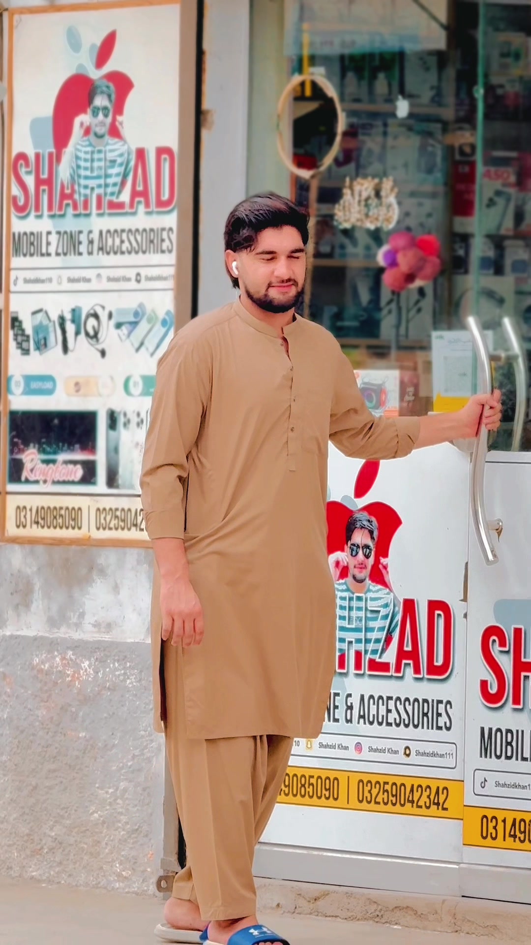 @Mr SHAHZAD🤴