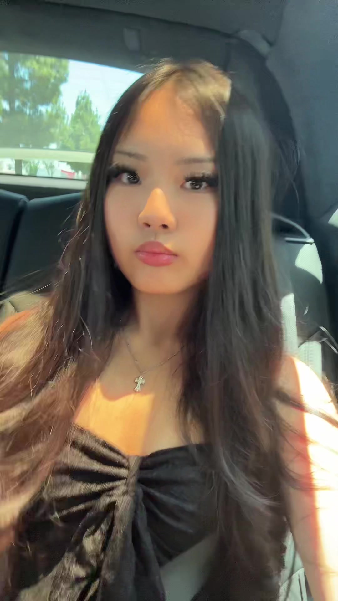 @🀢