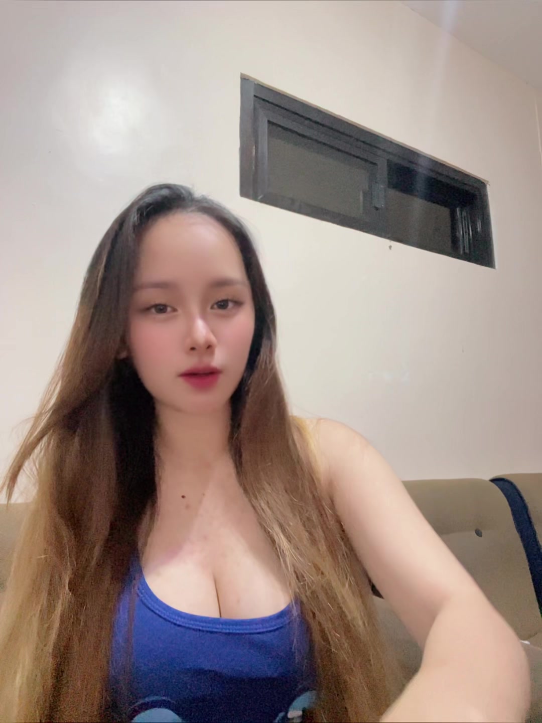 @Luna