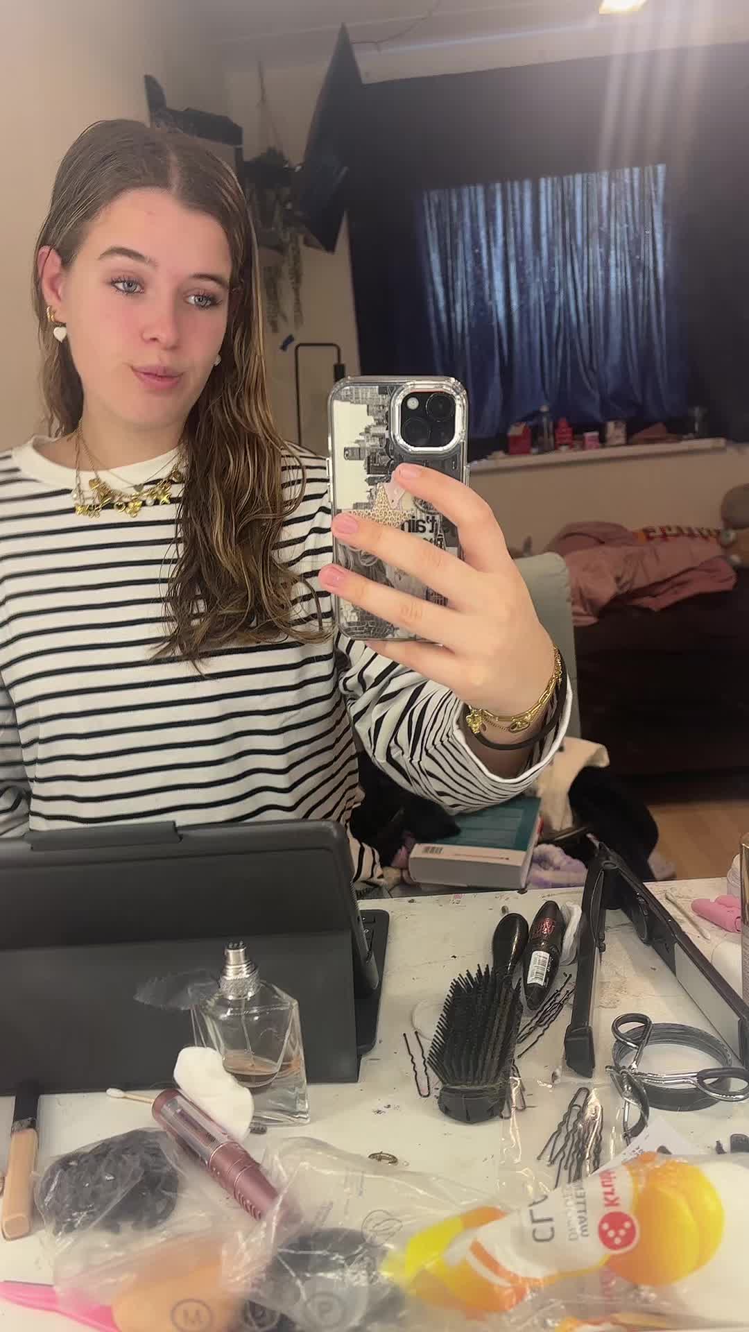 @✌️✌️