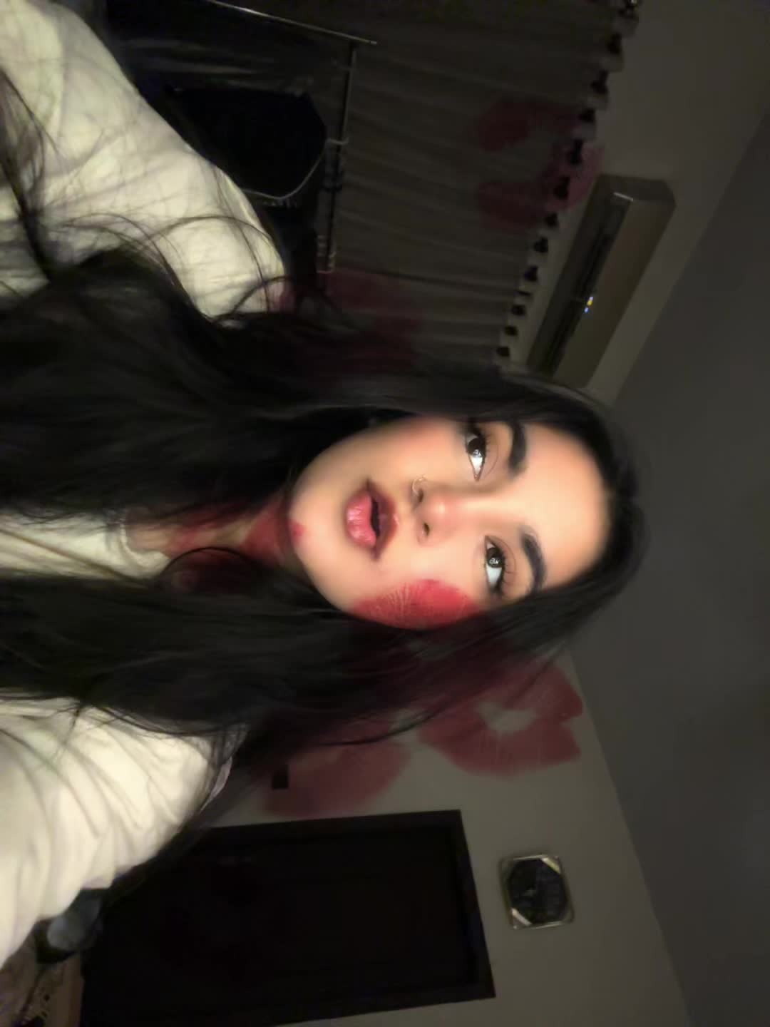 @bee ⟢