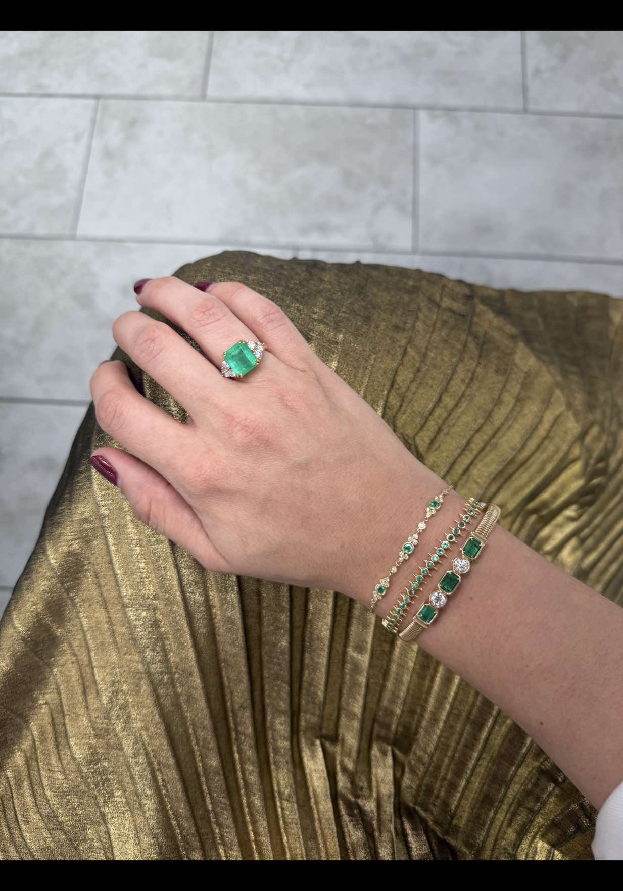 @JR Colombian Emerald