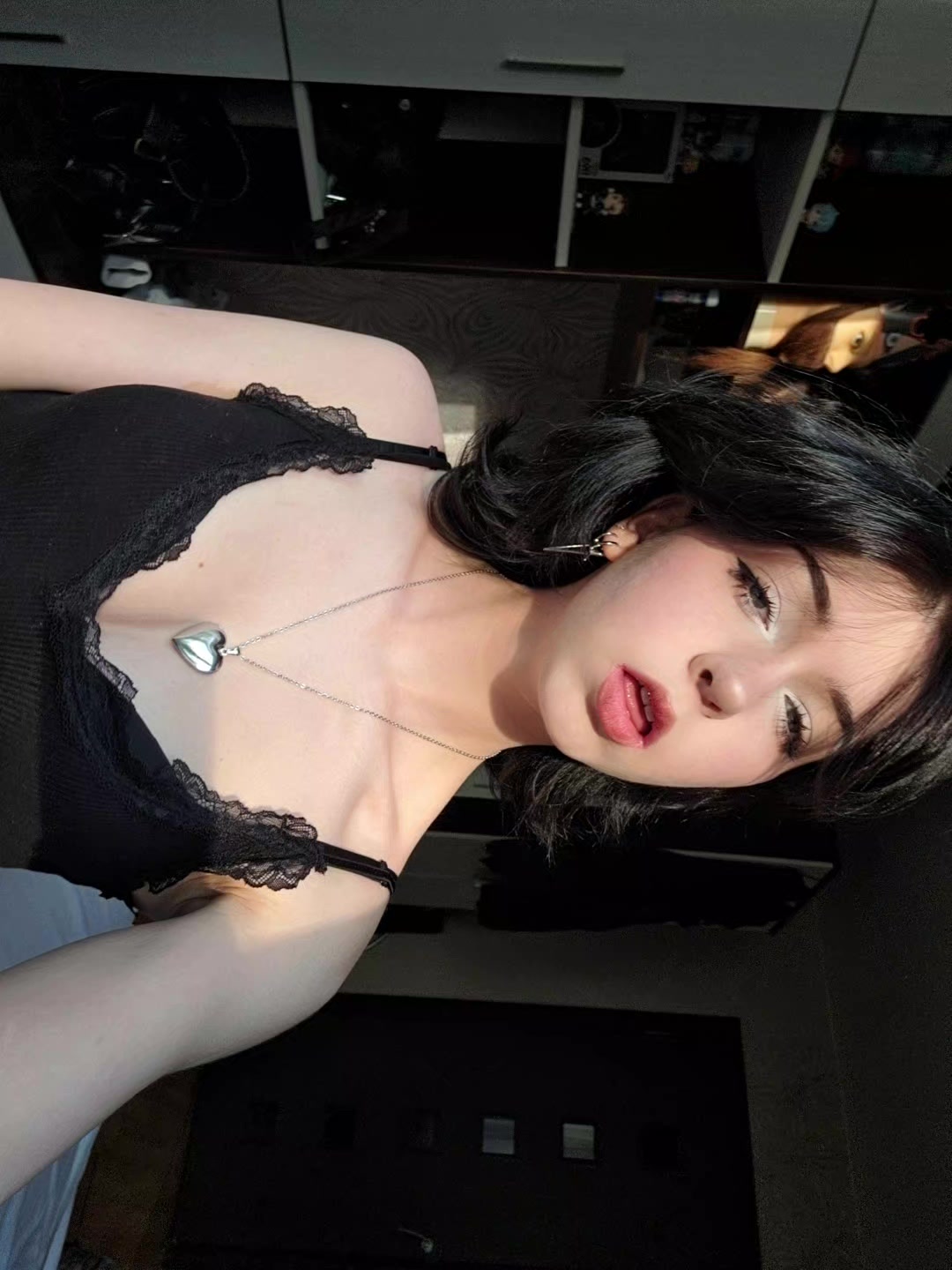 @xidhs@