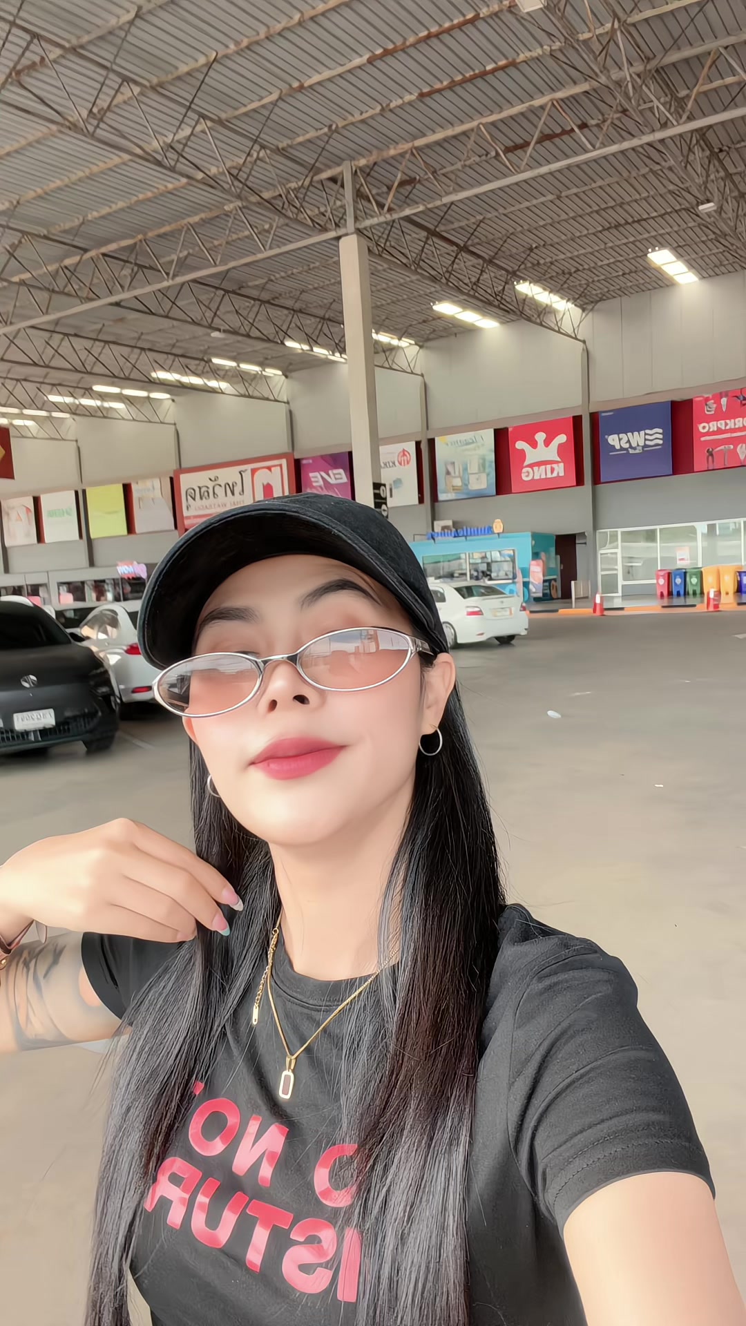 @สาวแนนที่ชอบแว่นตา