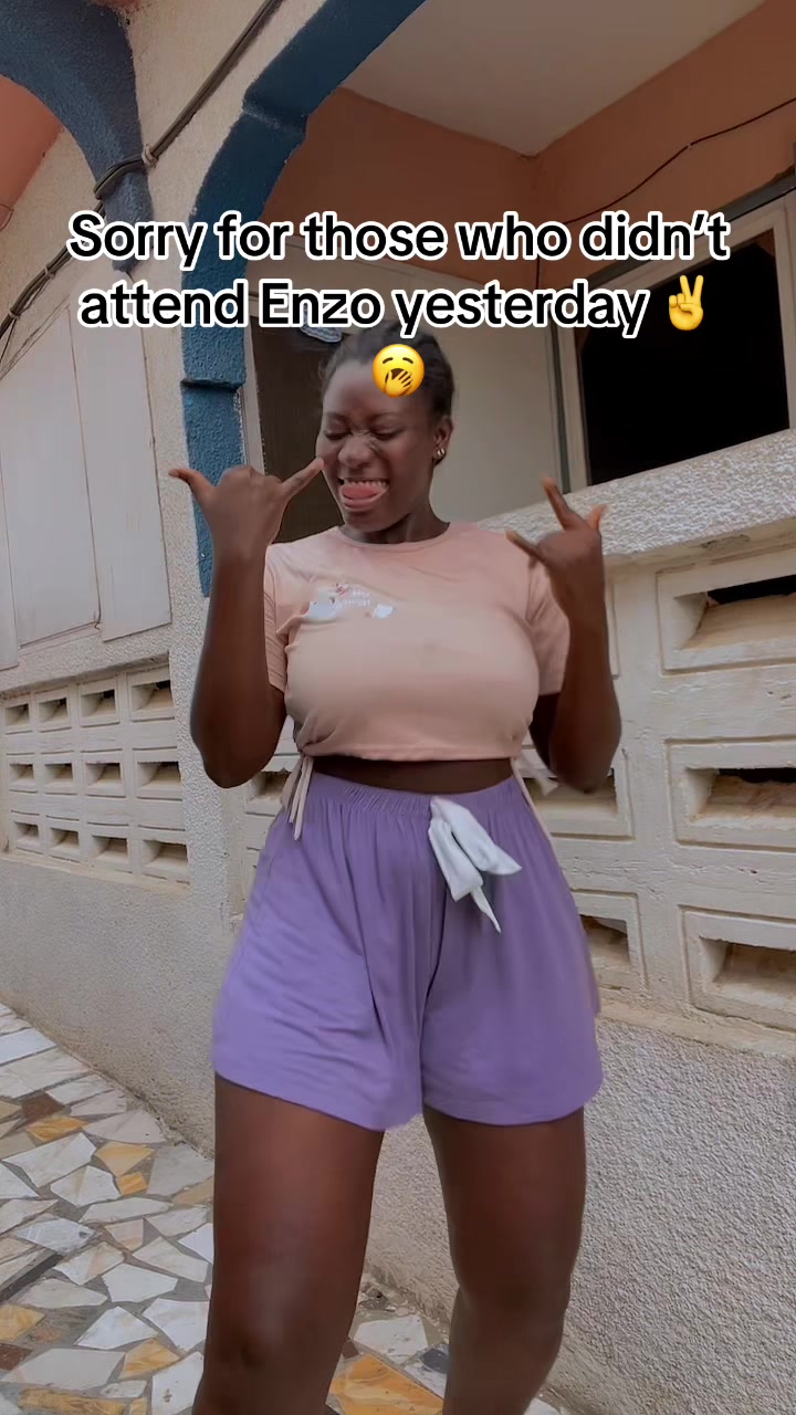 @Akua_Bhornrich💚