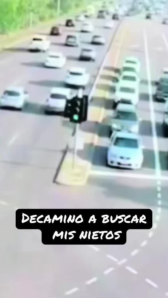 @labuenaamanda