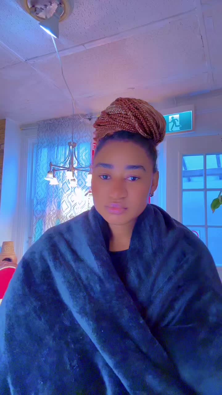 @donabella 🇨🇦🇺🇬