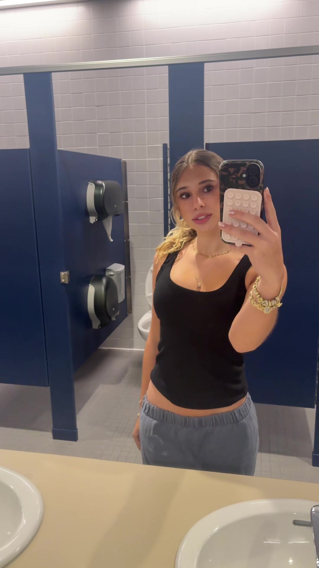 @hi