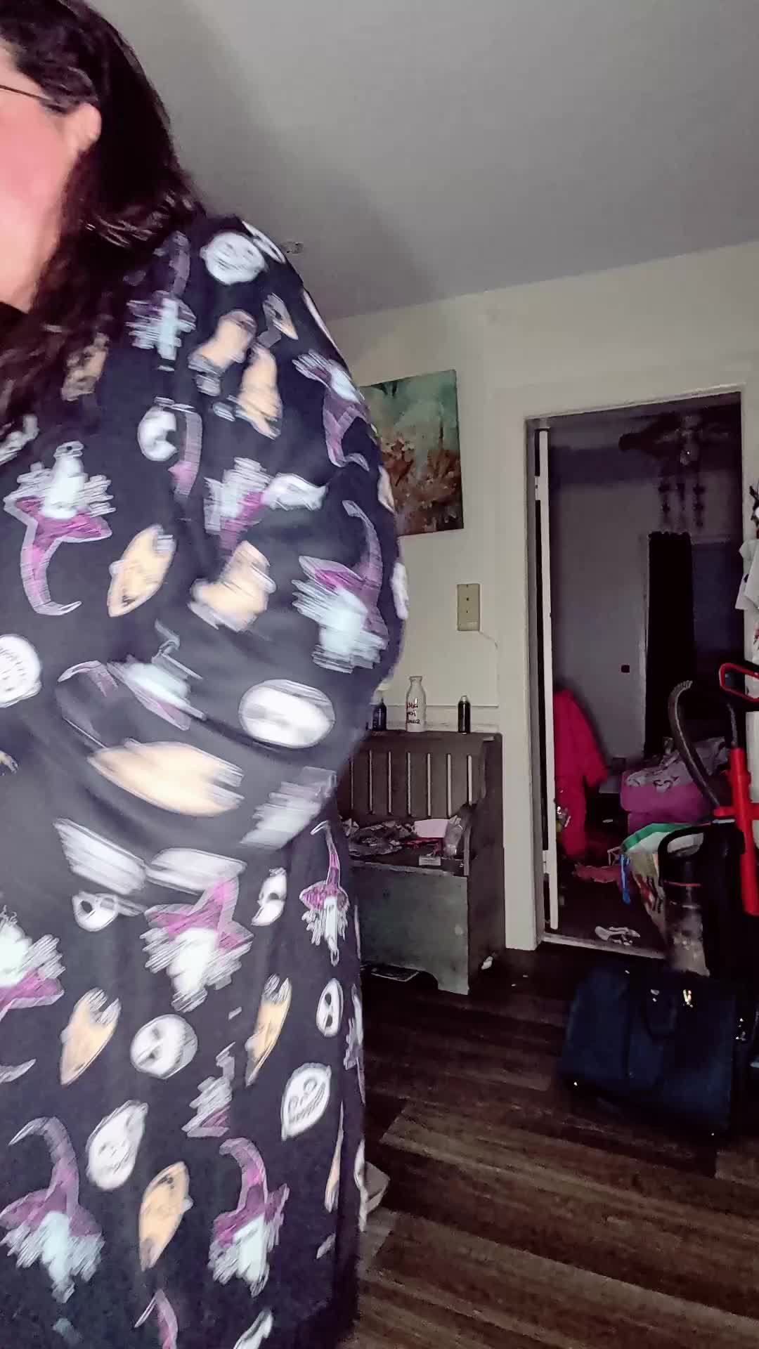 @Chellyissomewhere710