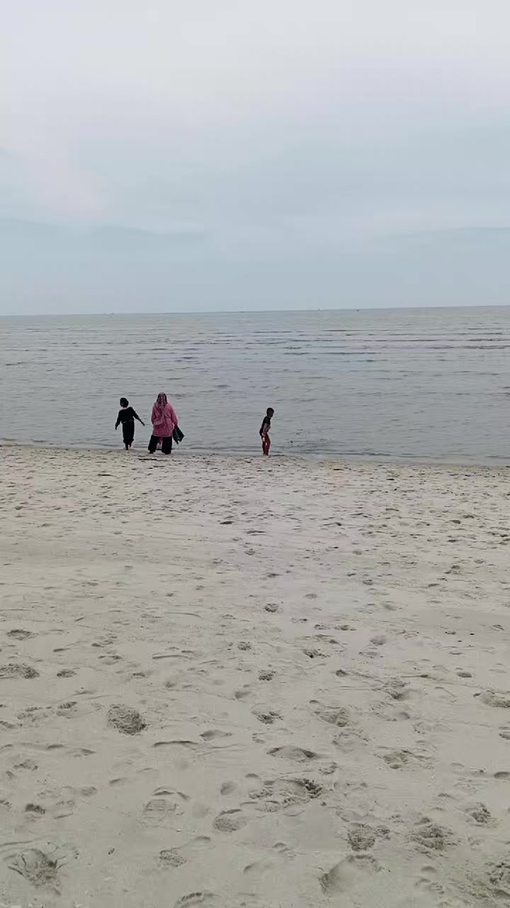 @𝑯𝒆𝒓𝒂 𝒔𝒕𝒐𝒓𝒚🥰❤🦋🍂🌹