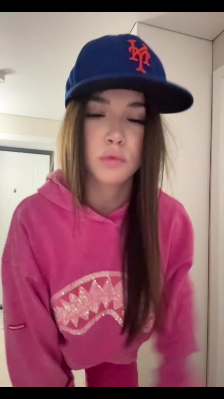 @Ikona