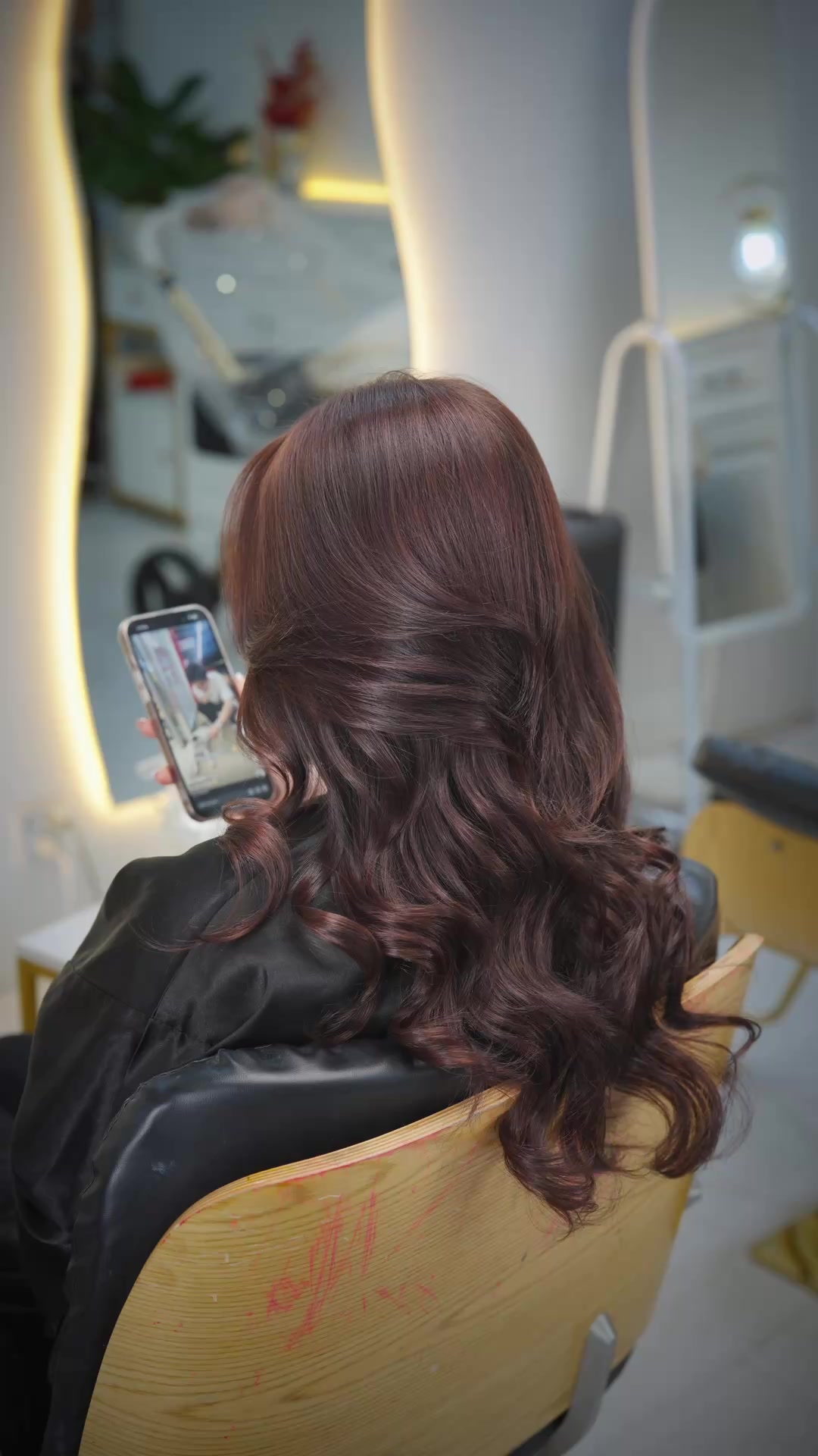 @Por Por Salon