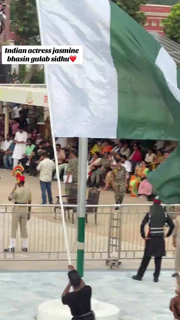 @Mari pyari Maa