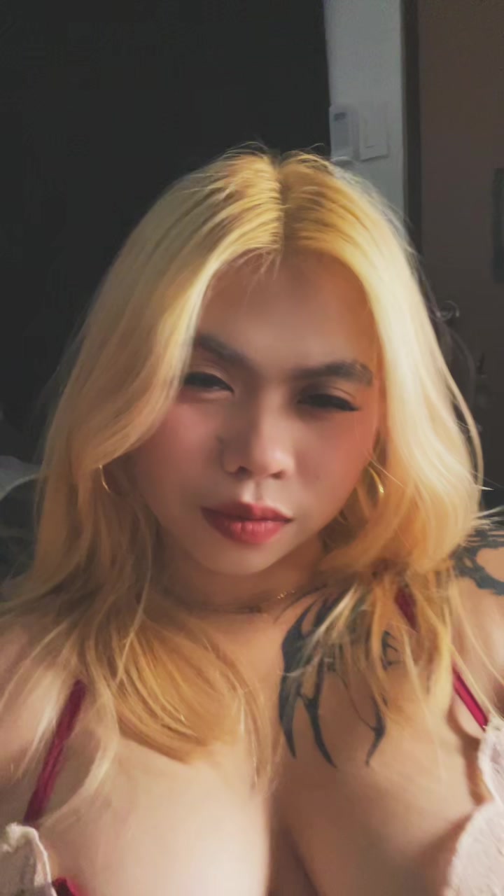 @gillaxx_