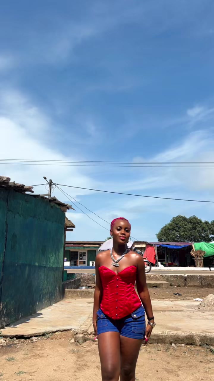 @&Uuml;r f&aacute;v 𝐒𝐡𝐚 𝐋𝐲𝐧🇬🇭🇱🇷