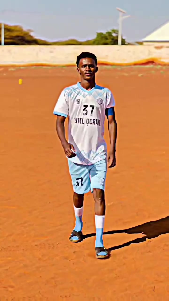 @SadaaM Daahir elmi❤️🤴