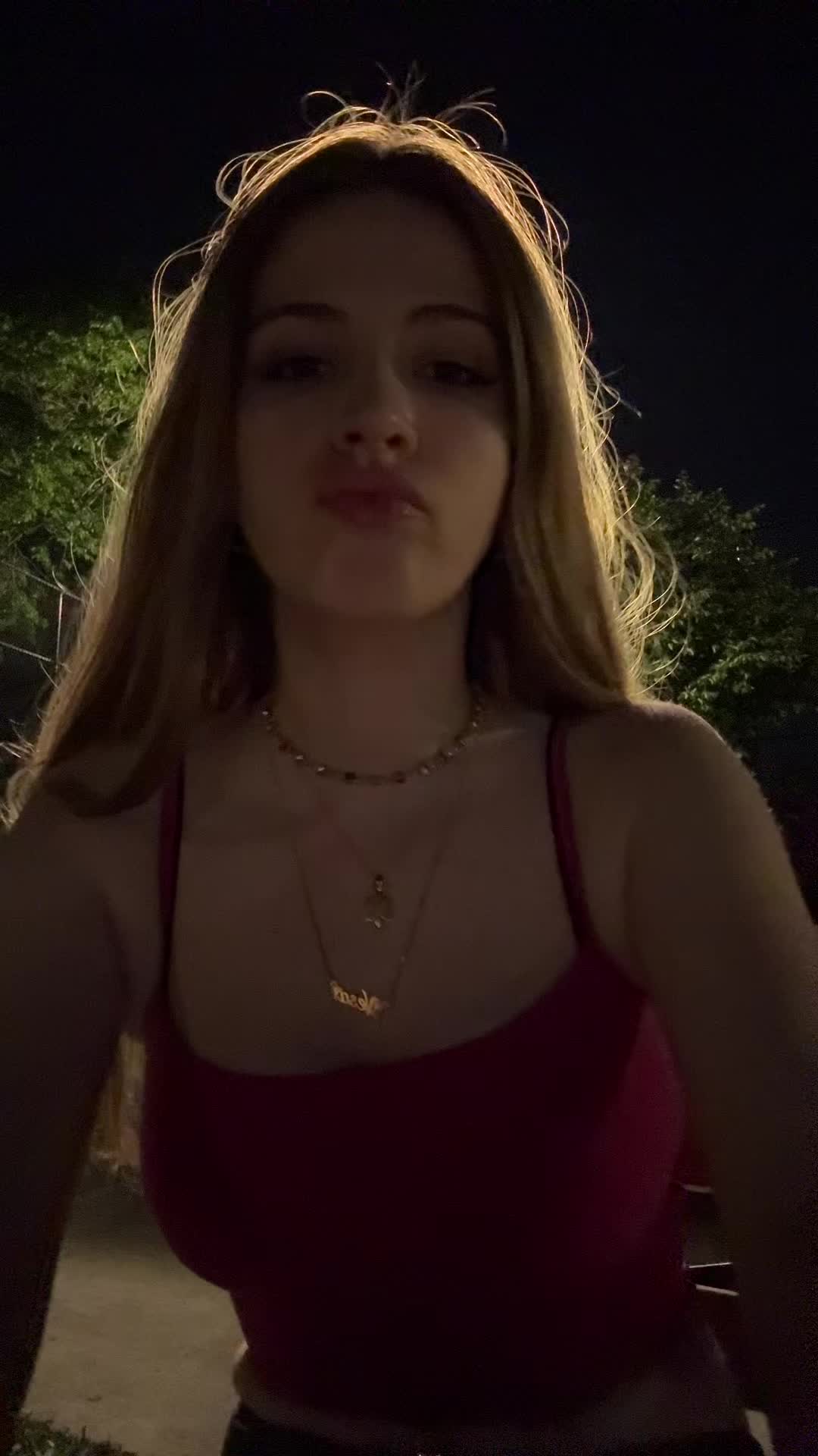 @vesa
