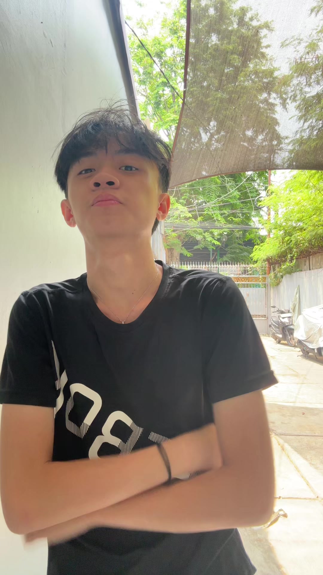 @CHRISZZ
