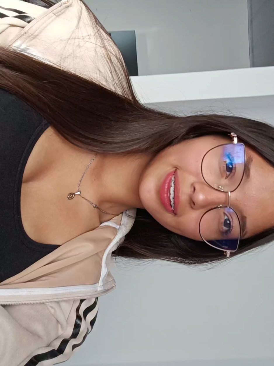 @→→→