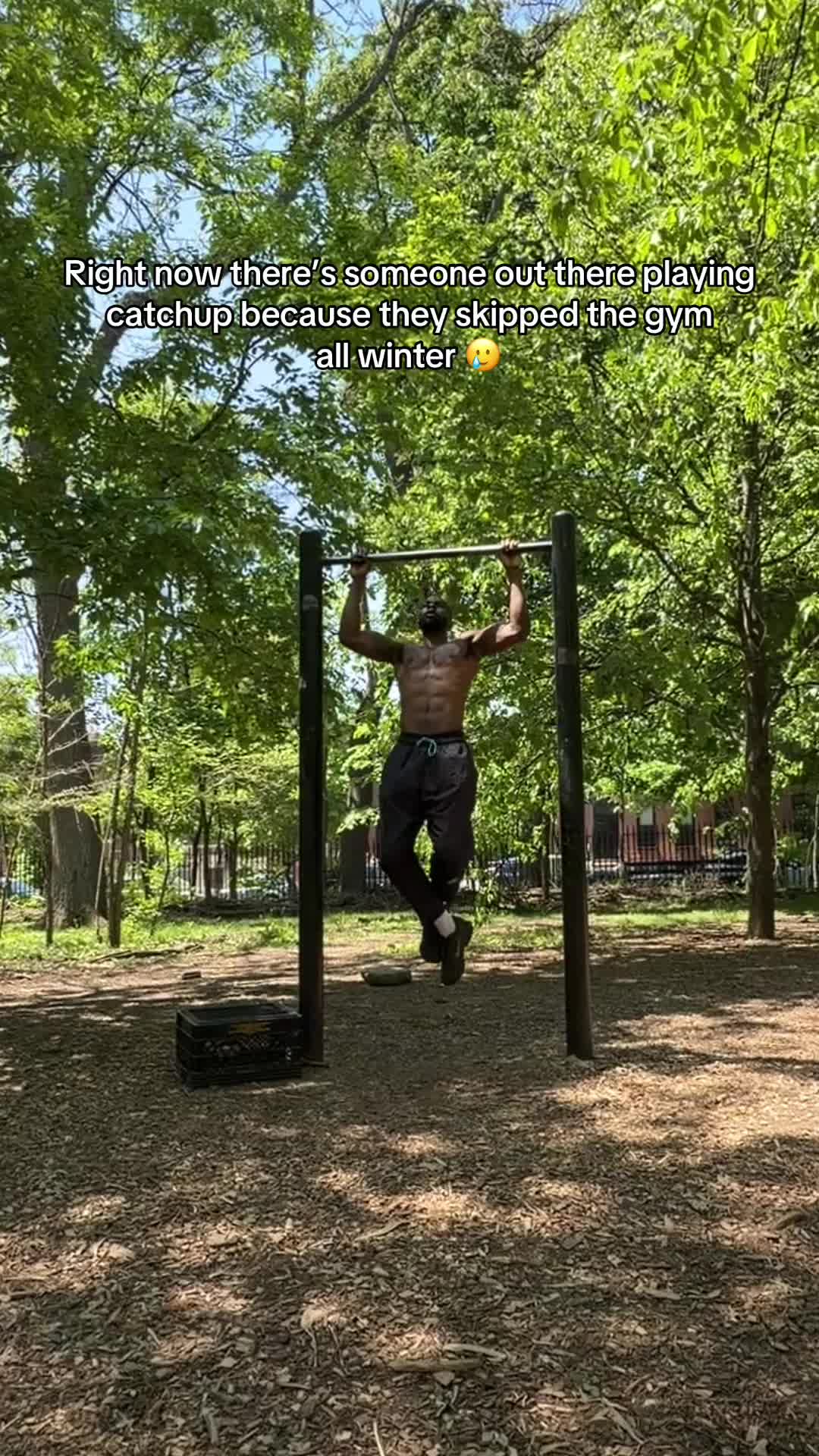 @hollywoodju