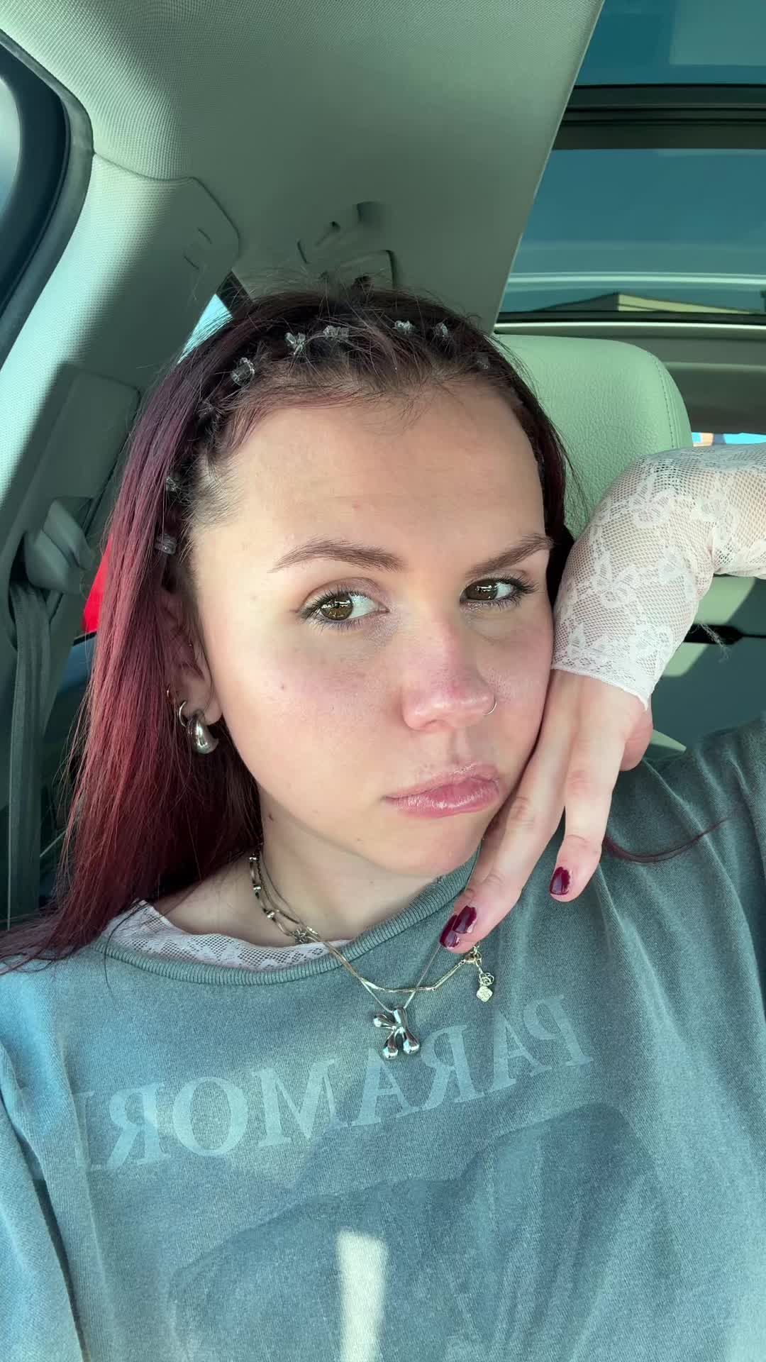 @katiemitchll