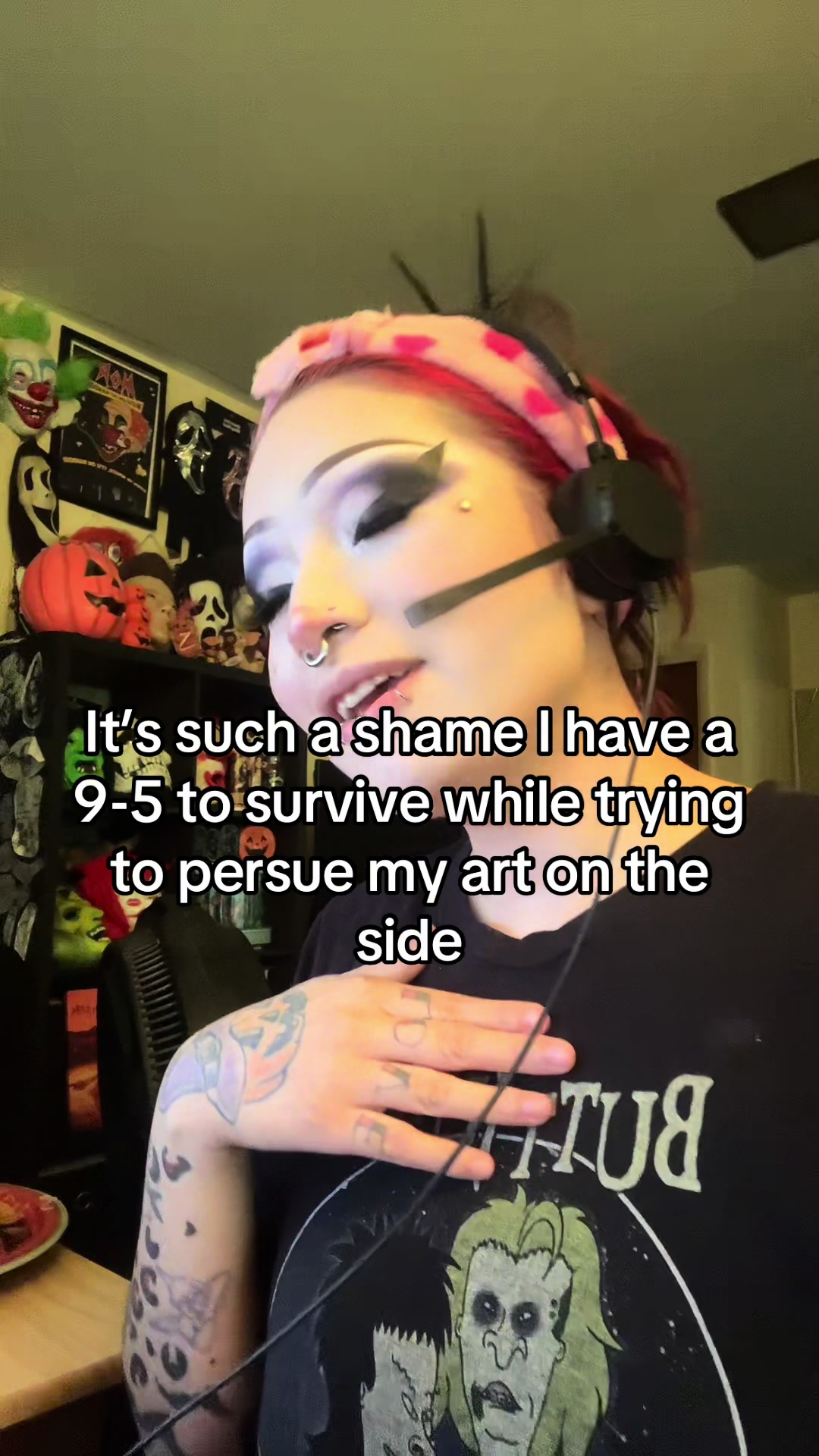@CuteHorror