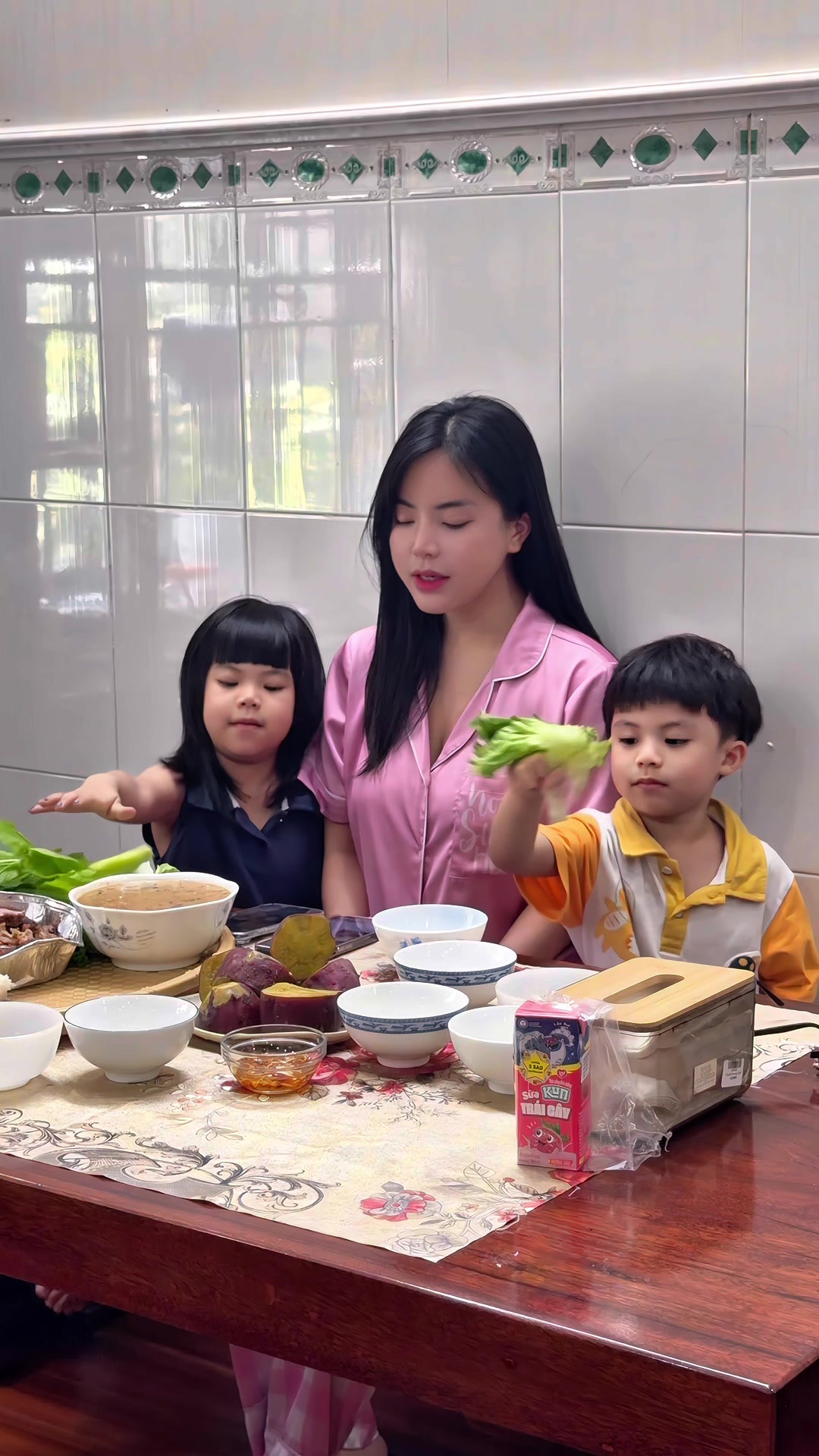 @Nguyễn Thị Thu Trang