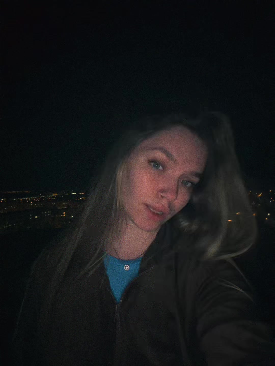 @аминка 🩷