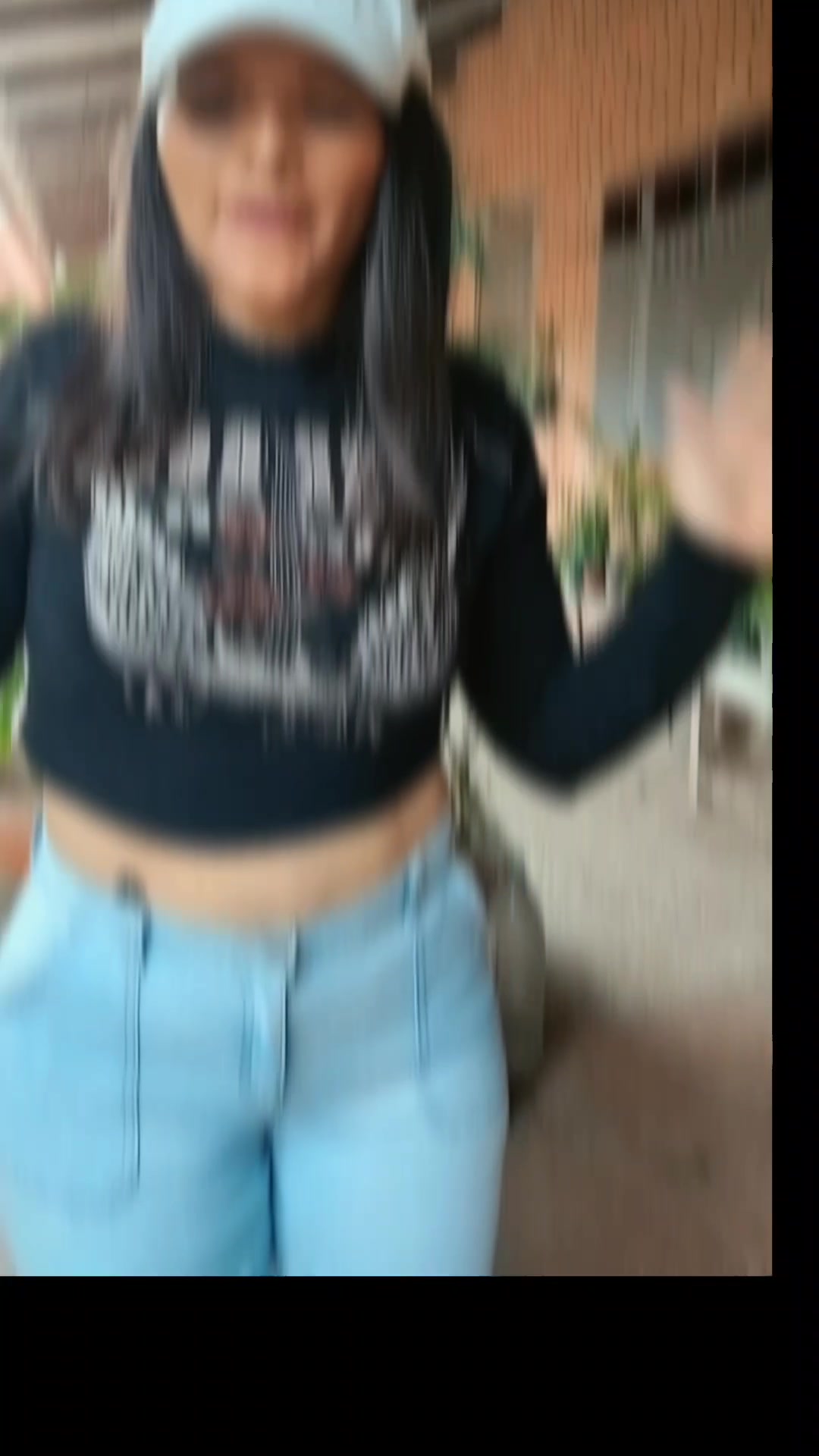 @🌸🍭 Julia Flores 🍮❤️