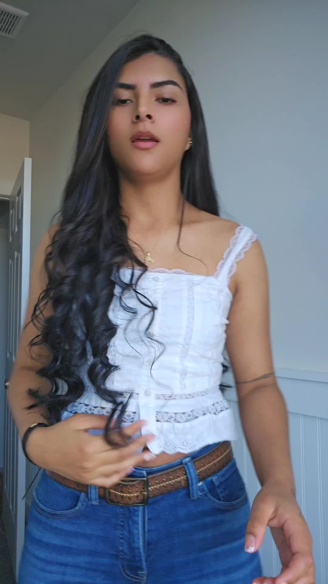 @oficial.yuliana