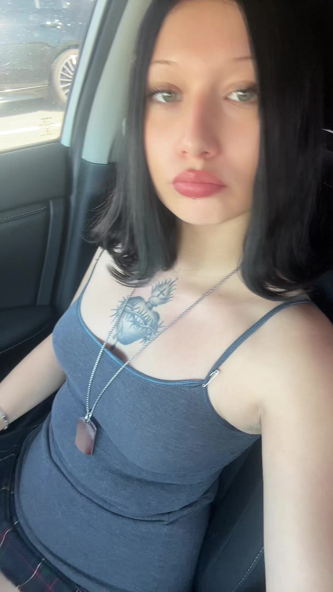 @crucifixsix