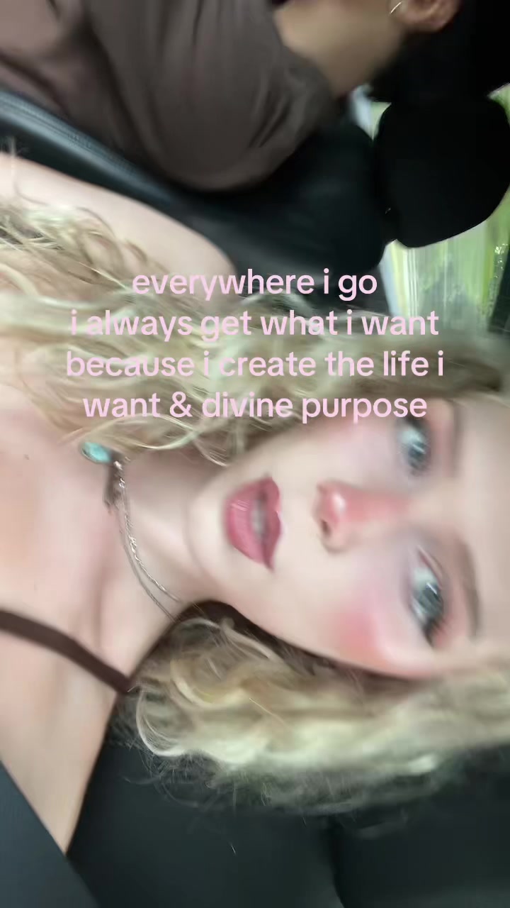 @ays ☮︎