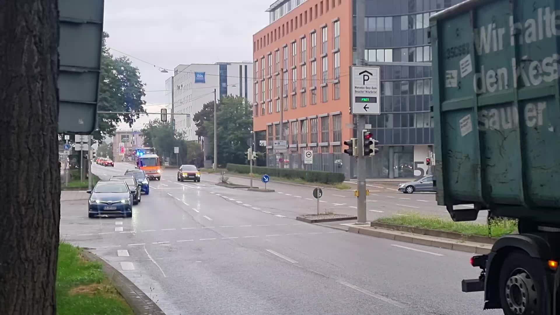 @Der_Blaulichtspotter