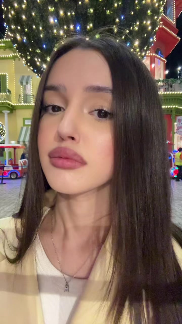 @roksi