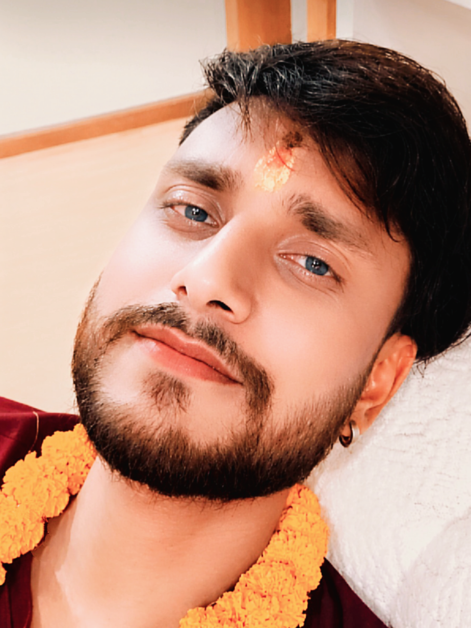 @Er. AadiTya Mishra ๐จ๐ง