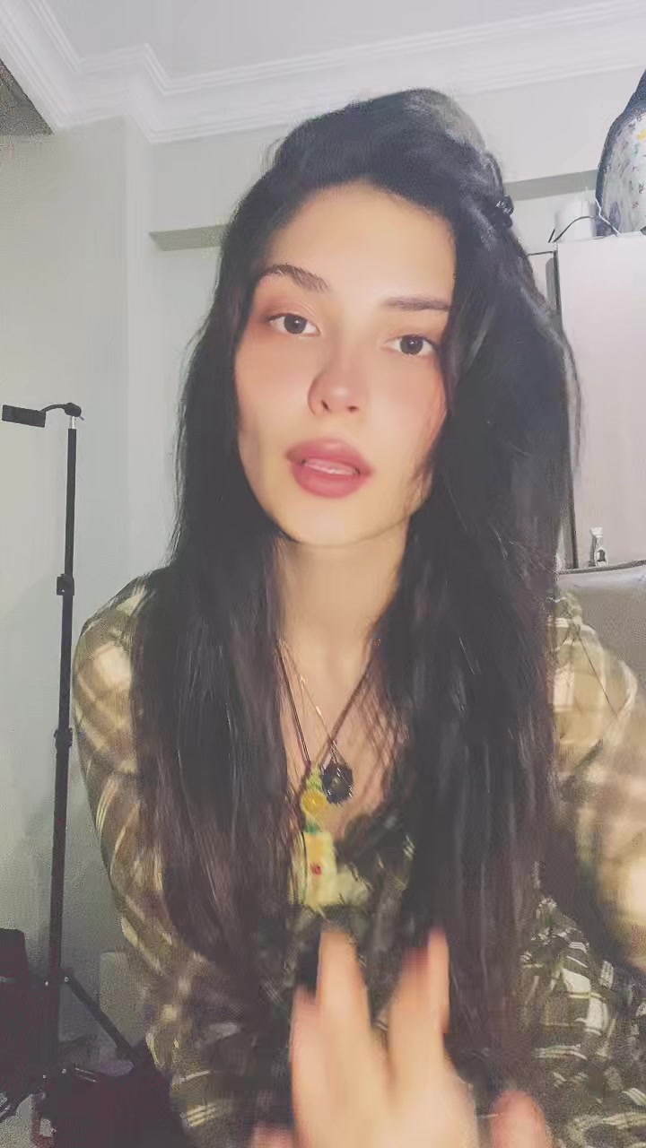 @Esranurrr🌸