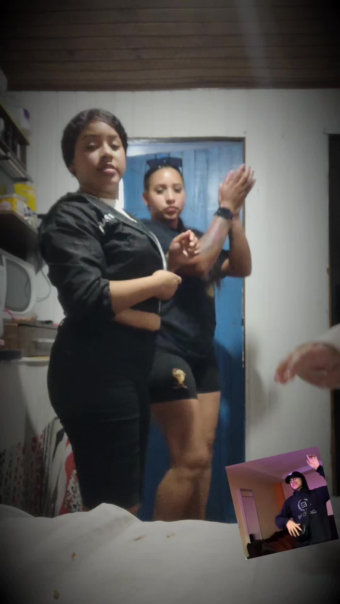 @tú nenas chiquita ☘️