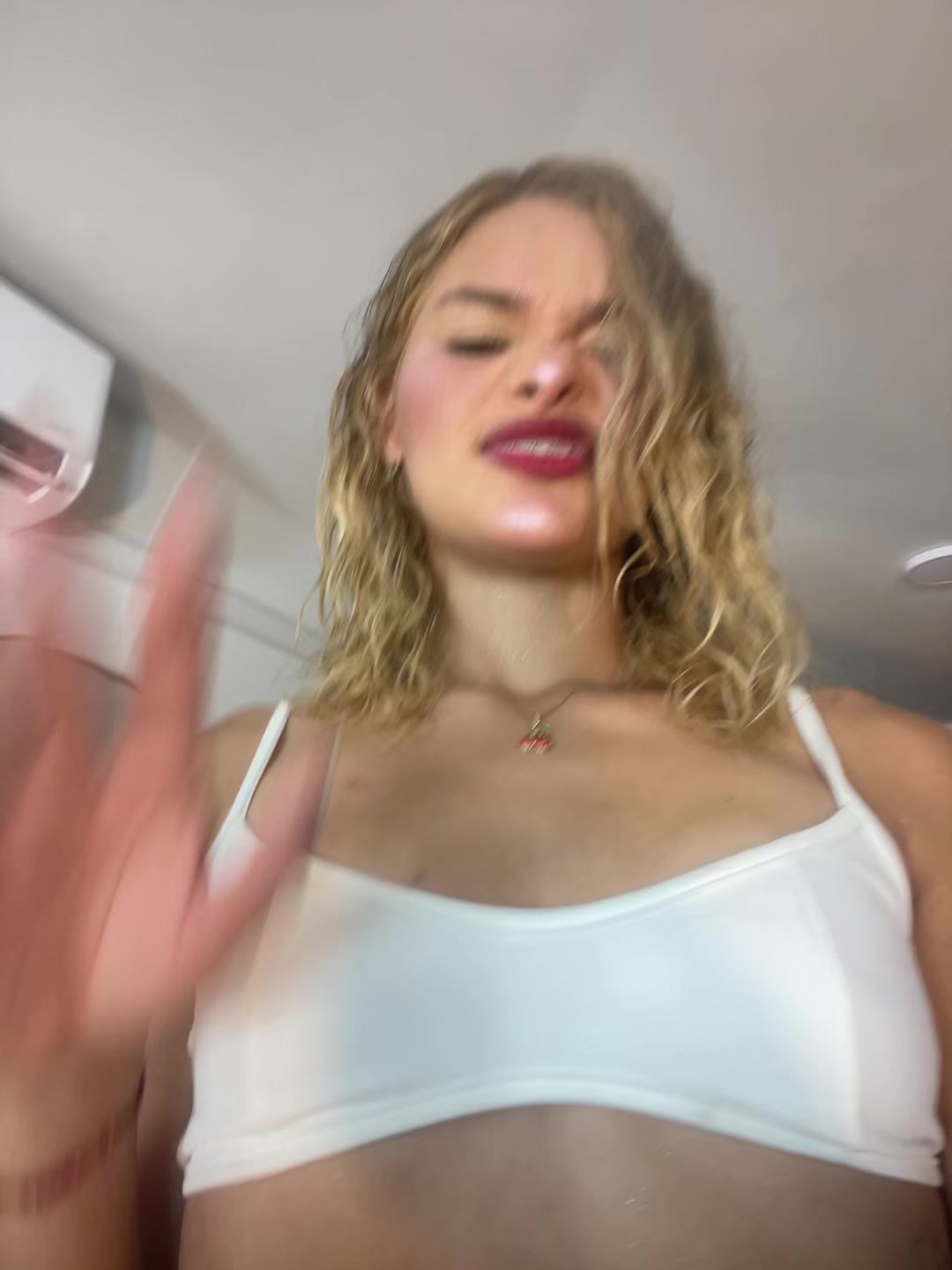 @Libeth_santana🧃