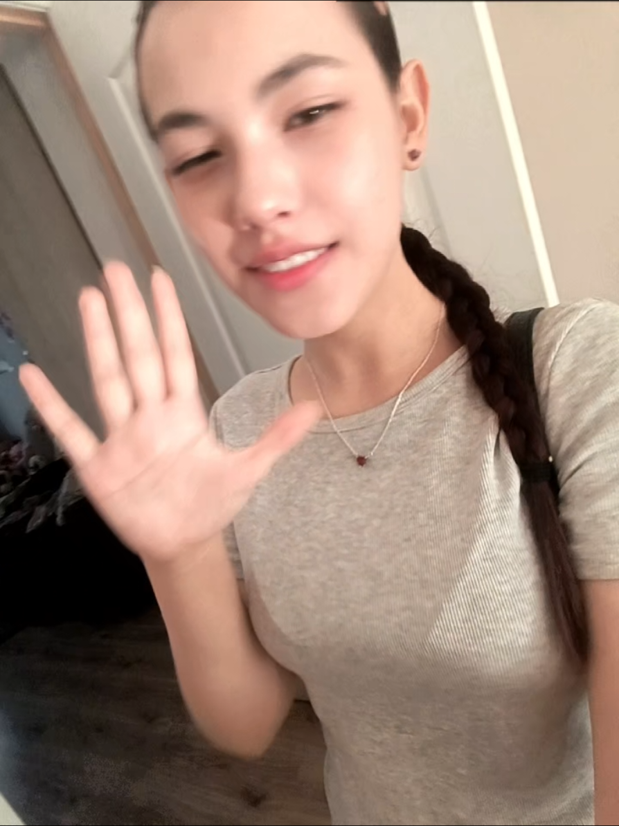 @Dominika 🧛🏻&zwj;♀️