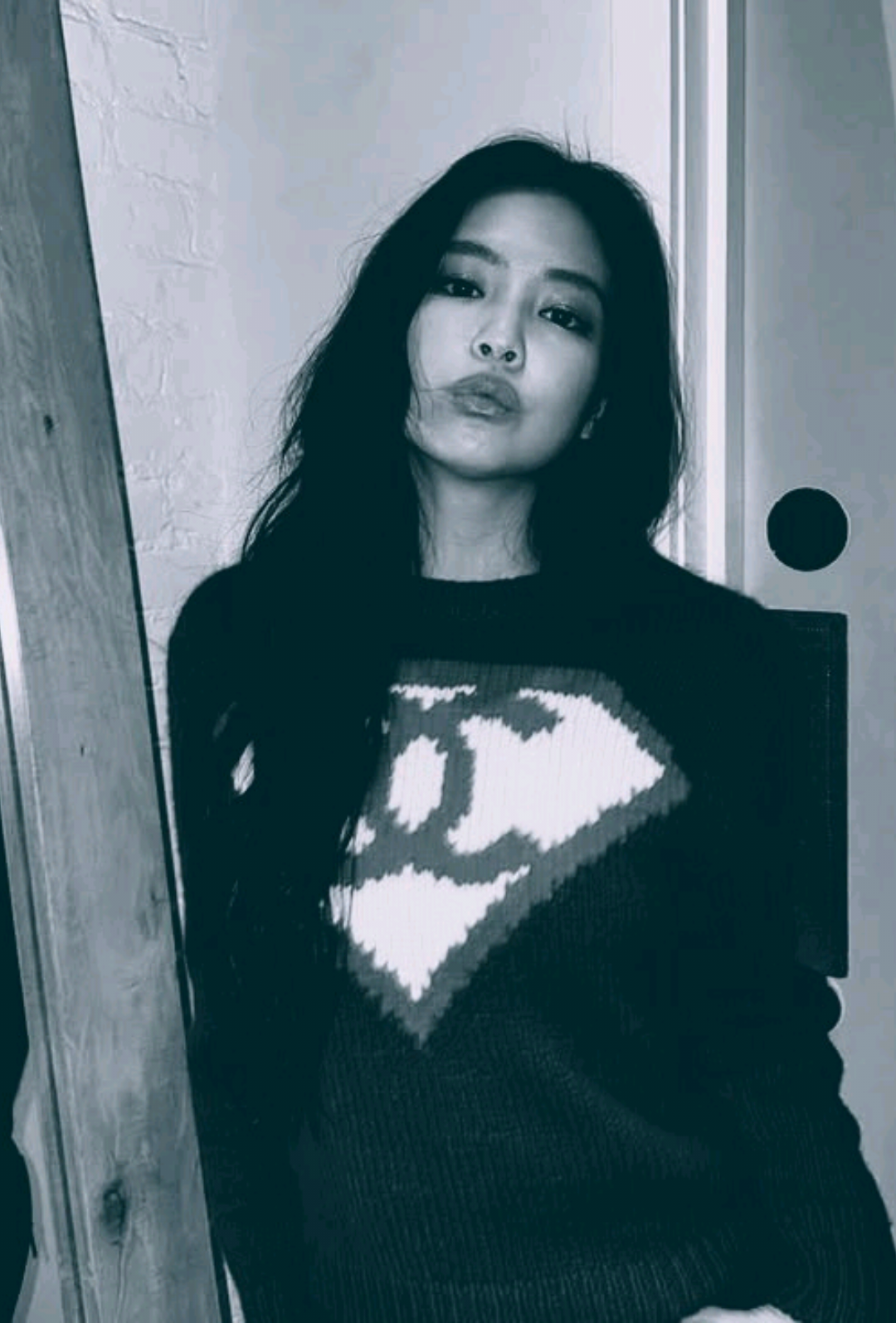 @JIJI. E