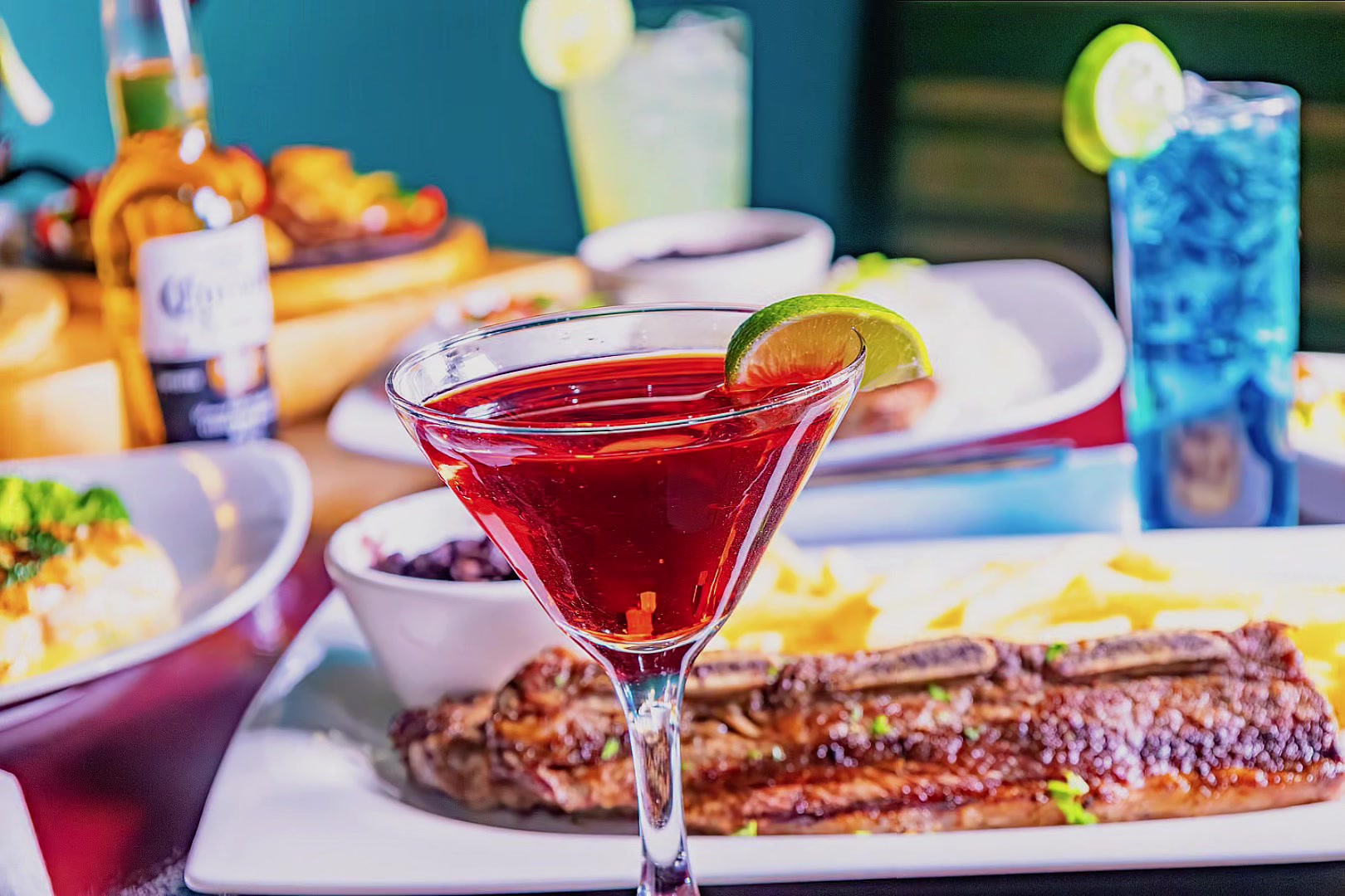 @La Cueva Bar & Grill