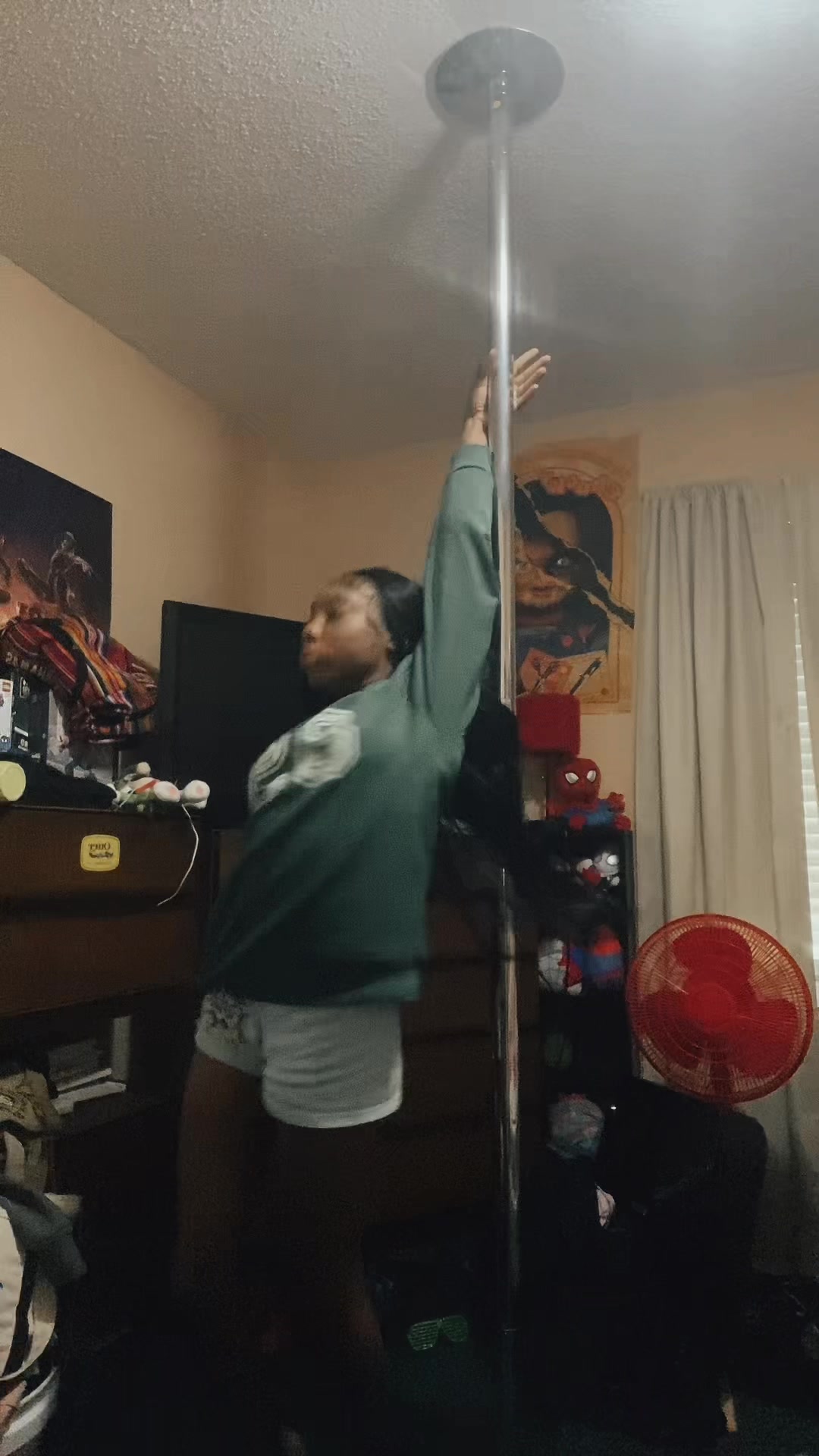 @laythatahhdown