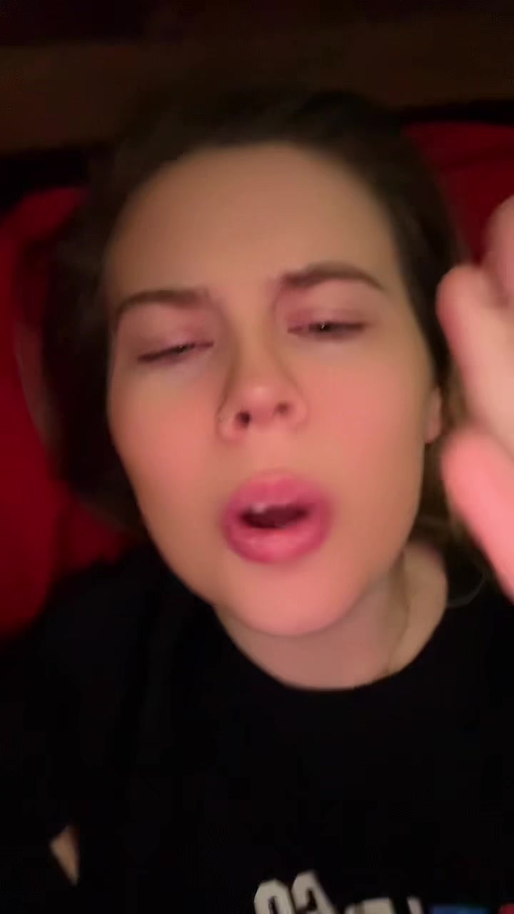@Skylar🫶🏼🧛🏻♀️
