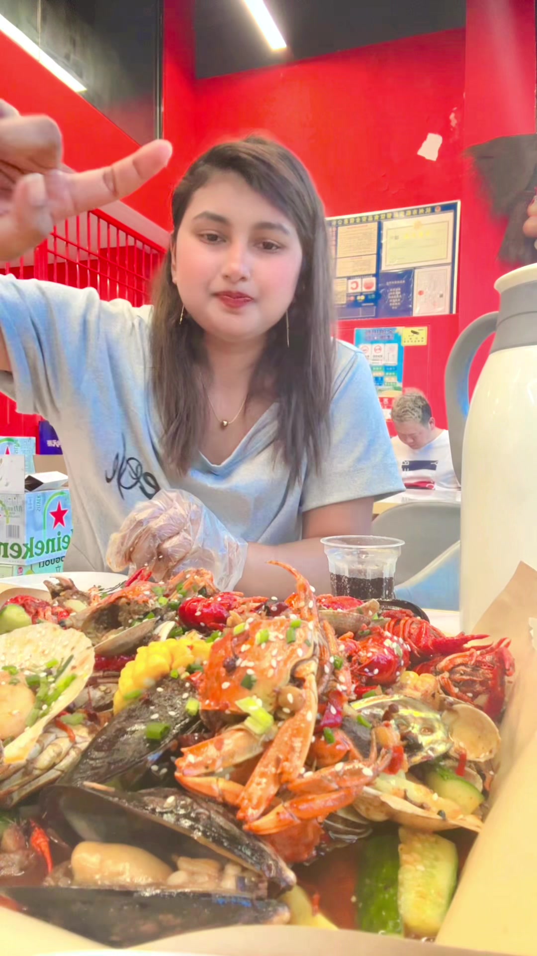 @মেয়ে চায়নিছ 🇨🇳মা বাংলাদেশী