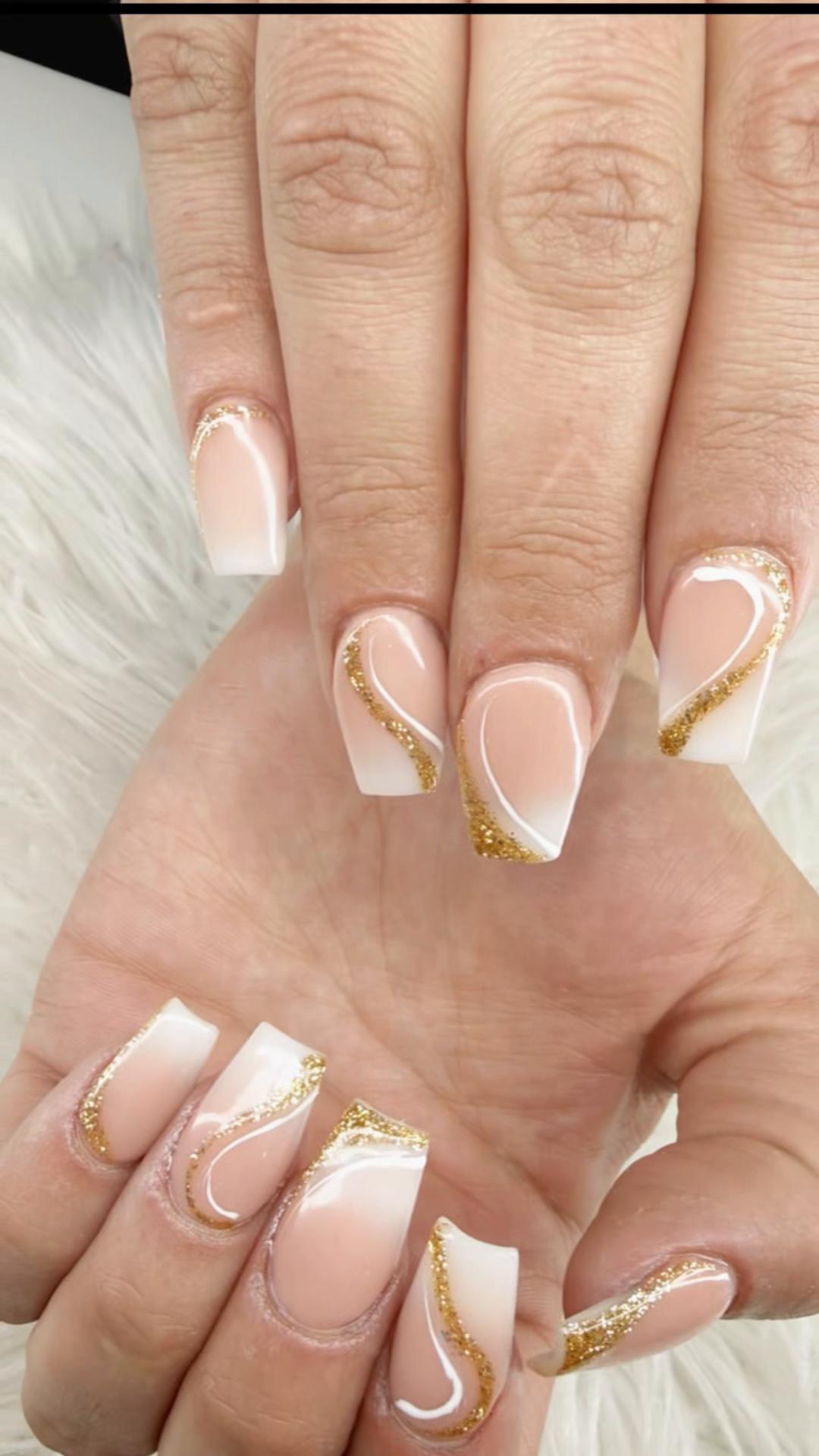 @Gloss Nail & Spa